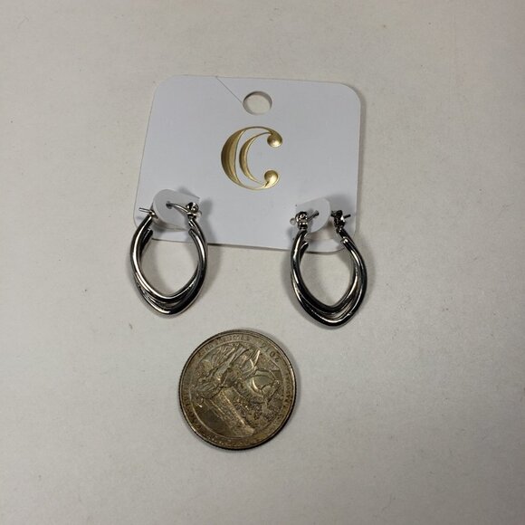 Women's Stylish Polished Silver tone Interlinked Double Hoops Latch Earrings - Picture 5 of 6